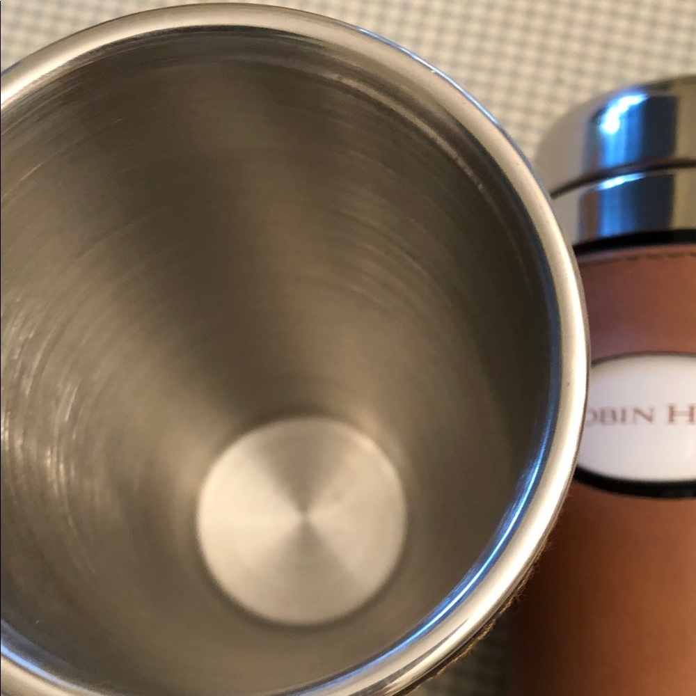 Robin Hood 2010 Movie Promo Travel Mugs Metal & Brown Leather Sleeve 12oz #926 - Picture 4 of 9